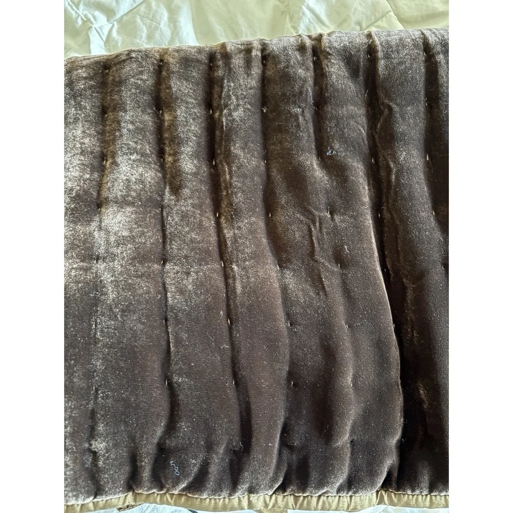 Pottery‎ Barn 20 x 26 Velvet Handcrafted ONE Box Stitch Sham in Mocha